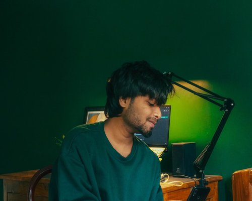 Comfortable home setup for remote work in India